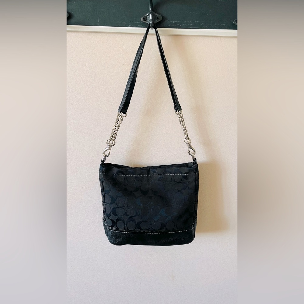 Coach Park Signature Hobo Purse in Black